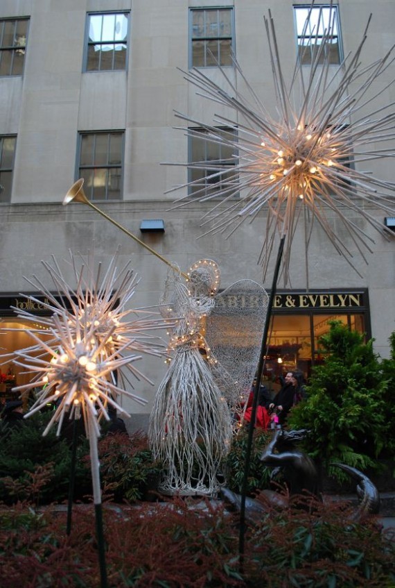 Around Rockfeller Center (1) Around Rockfeller Center (1)