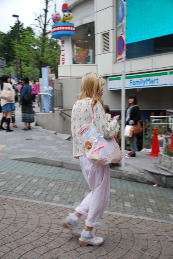 Habits extravagants japonais (2) Habits extravagants japonais (2)