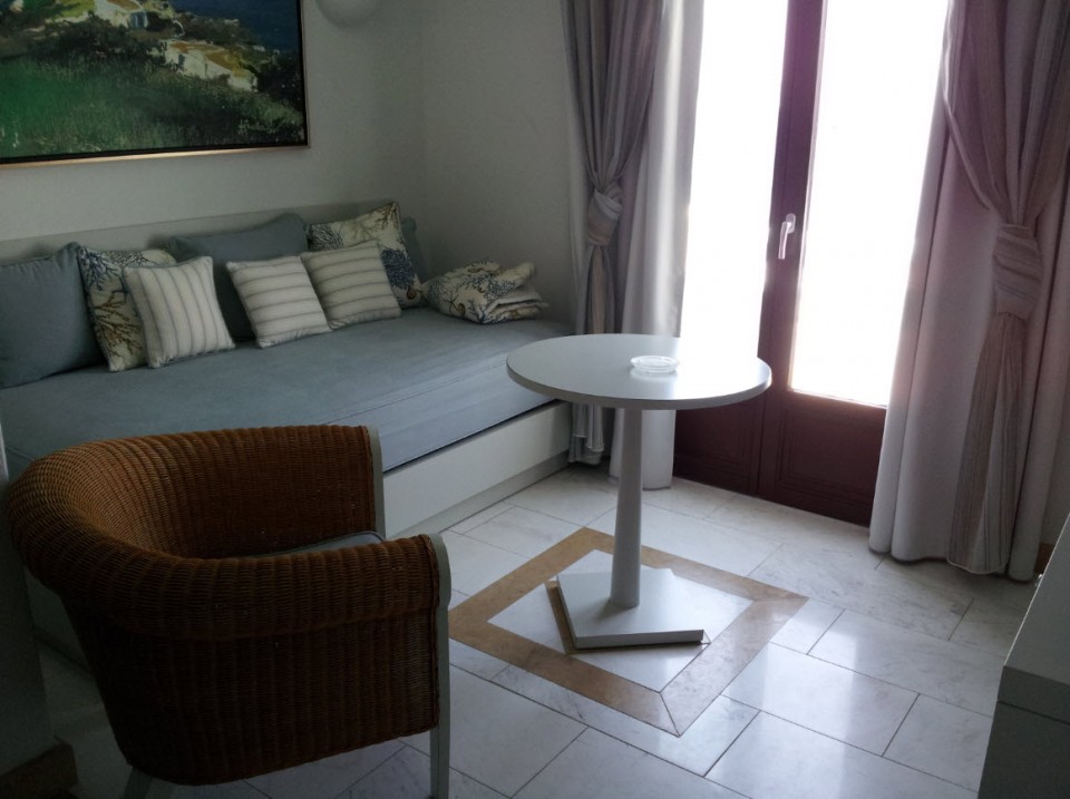 Hotel review Saint John Mykonos (7)