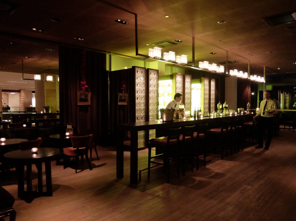 Le Fumoir: cocktails originaux et lounge à cigares à Genève Le Fumoir: cocktails originaux et lounge à cigares à Genève