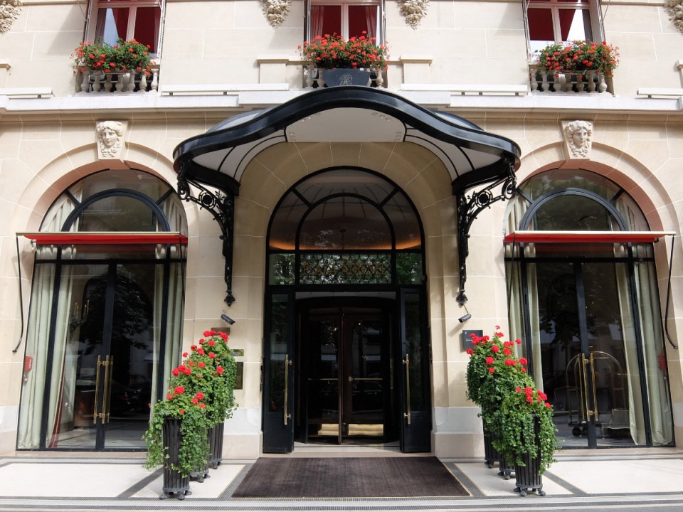 Continental Breakfast au Plaza Athénée Paris Continental Breakfast au Plaza Athénée Paris