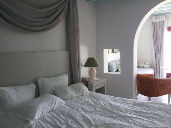 Hotel review Saint John Mykonos (5)