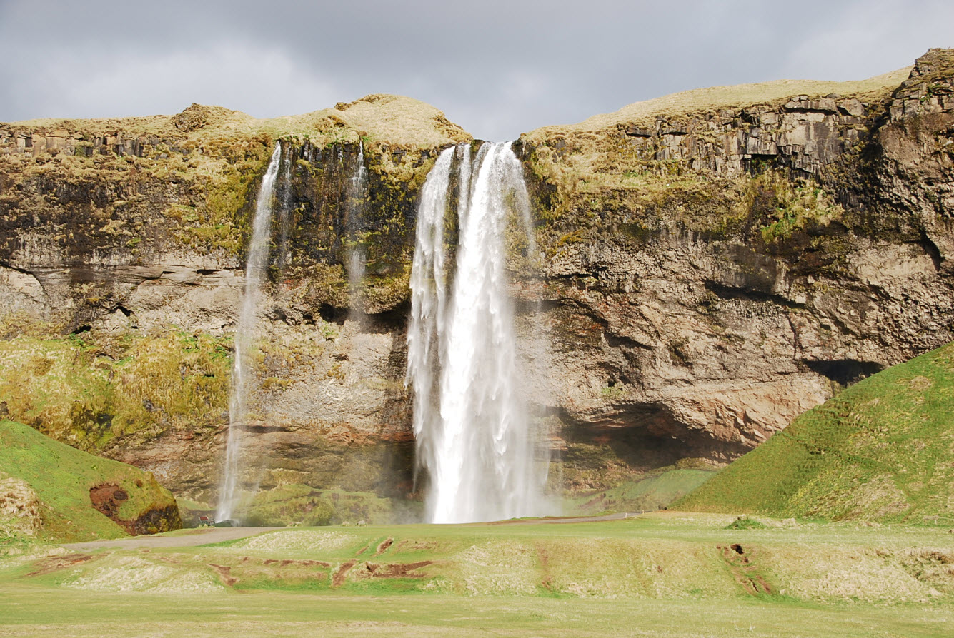 Road trip Islande Seljalandsfoss and Gljufrabui Waterfalls
