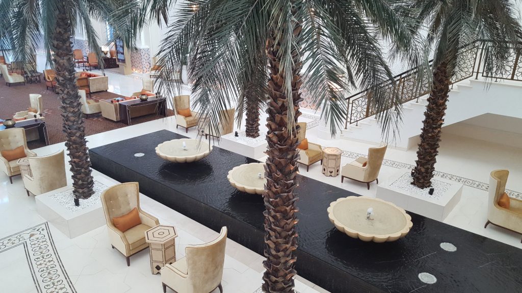 Palmiers lobby