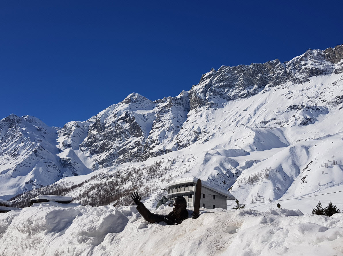 Station de ski de Cervinia, Aoste, au pied du Cervin