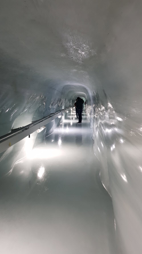 Grotte glace Jungfrau