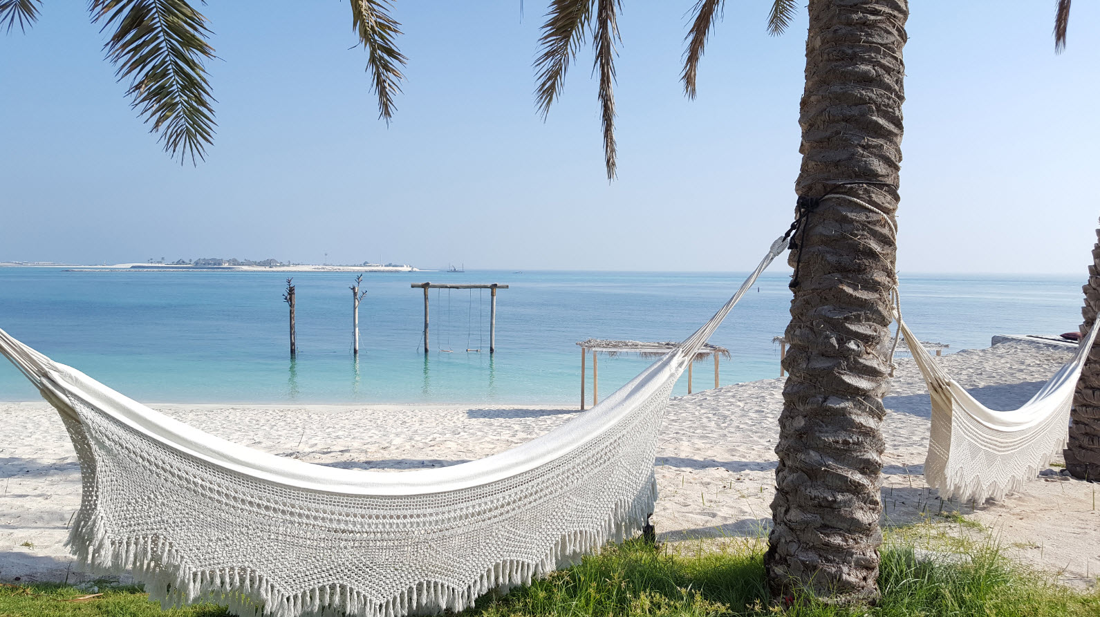 Smokin' Pineapple Beach Club Destination Inspiration for Travellers