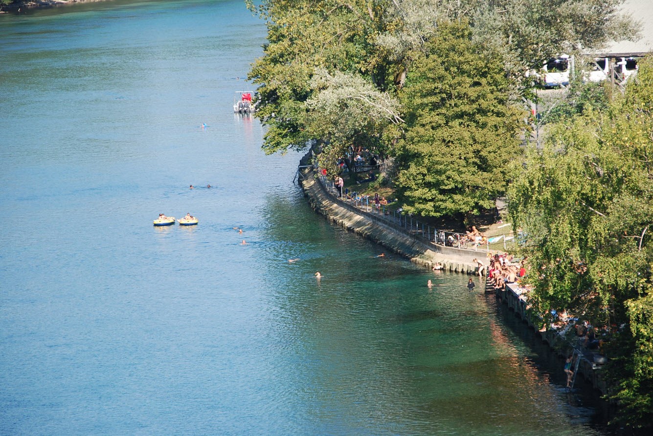 Bord du Rhone amenage Jonction Geneve Bord du Rhone amenage Jonction Geneve