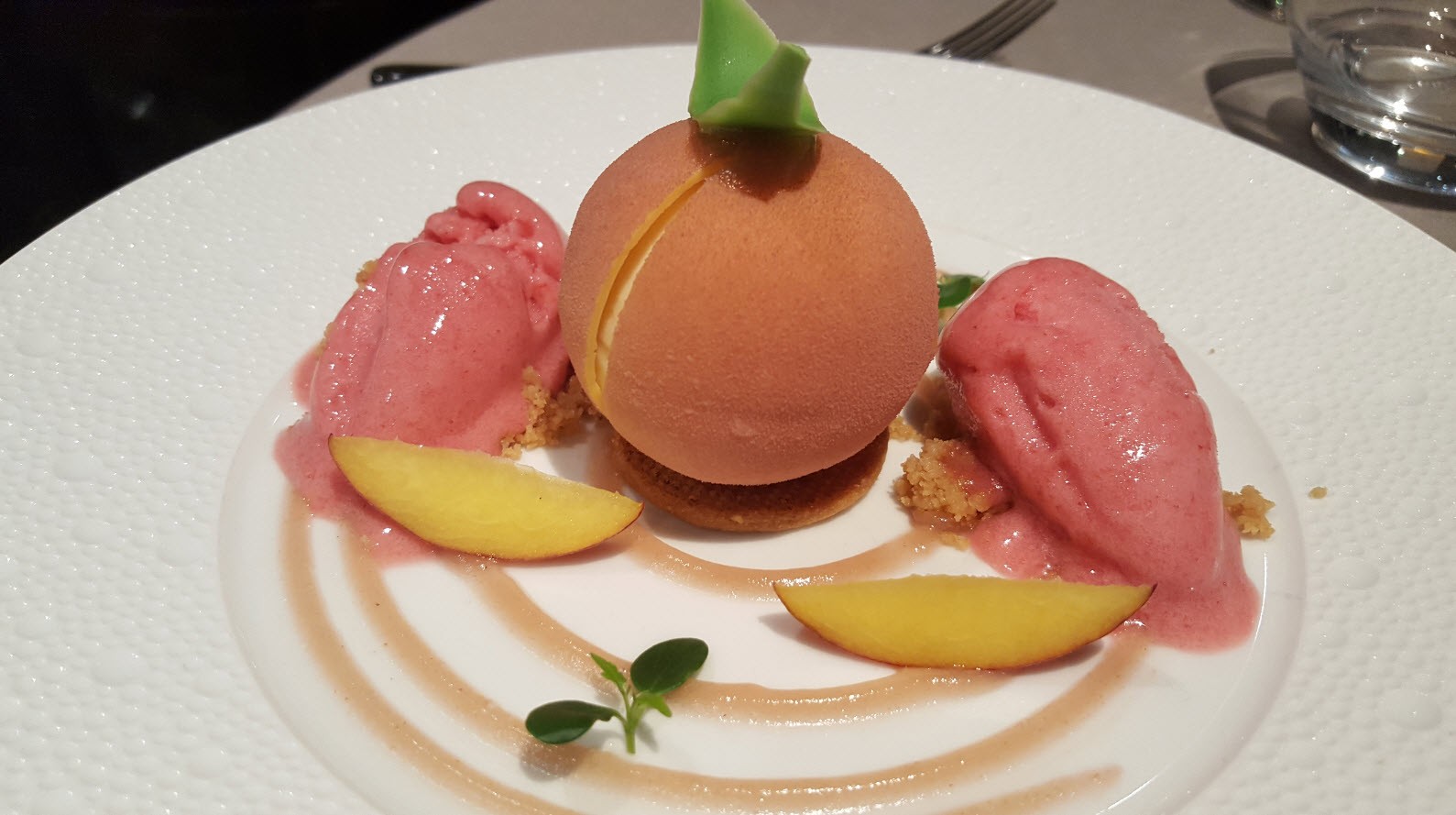 Sphere dessert Sphere dessert