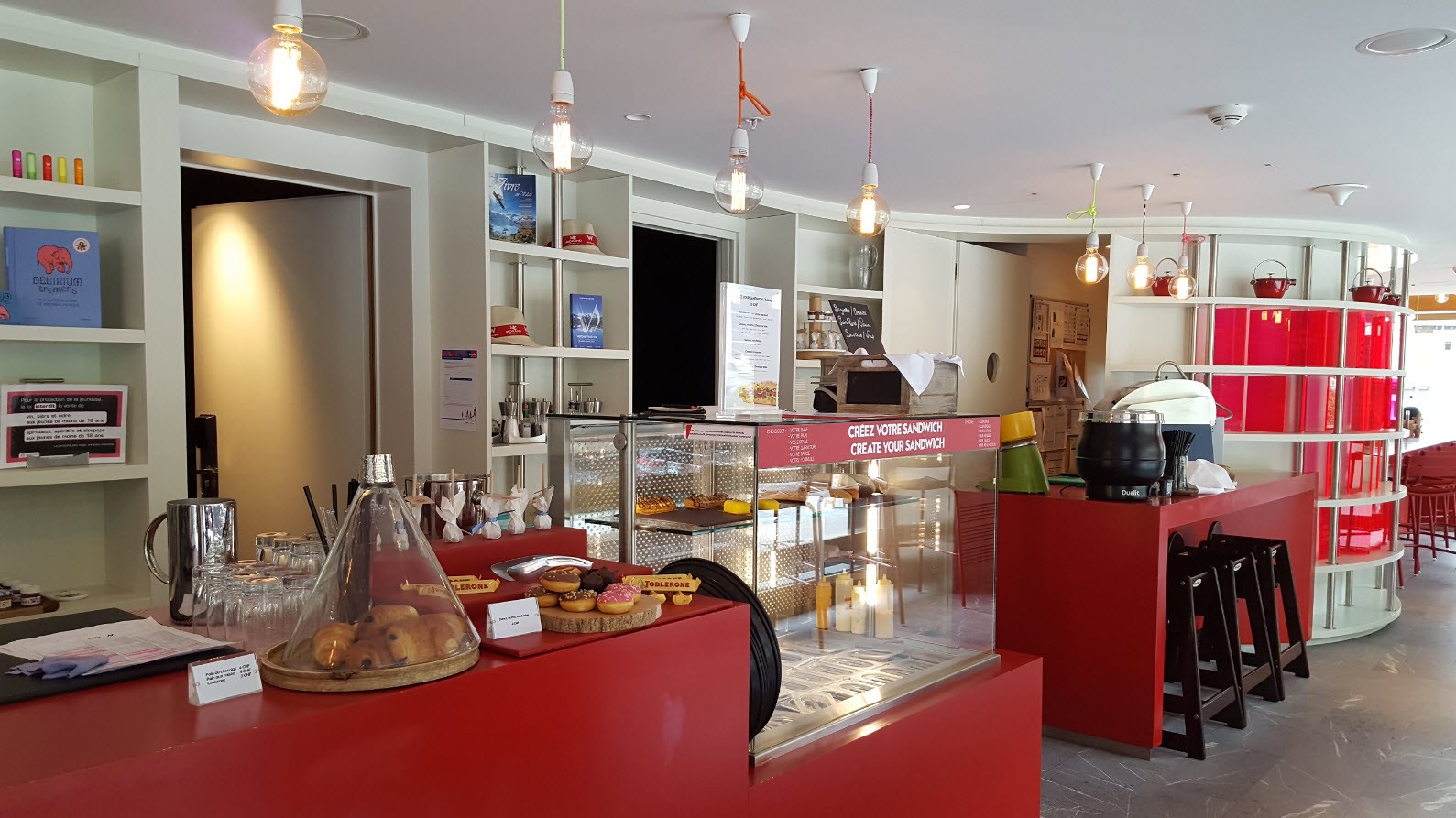 W Cafe comptoir W Cafe comptoir