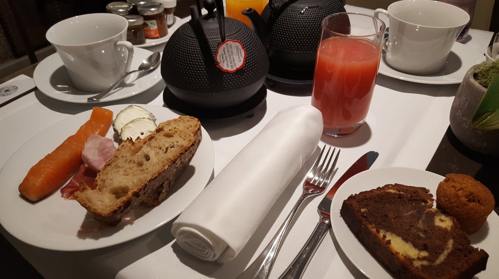 Petit dej en amoureux Paris Petit dej en amoureux Paris
