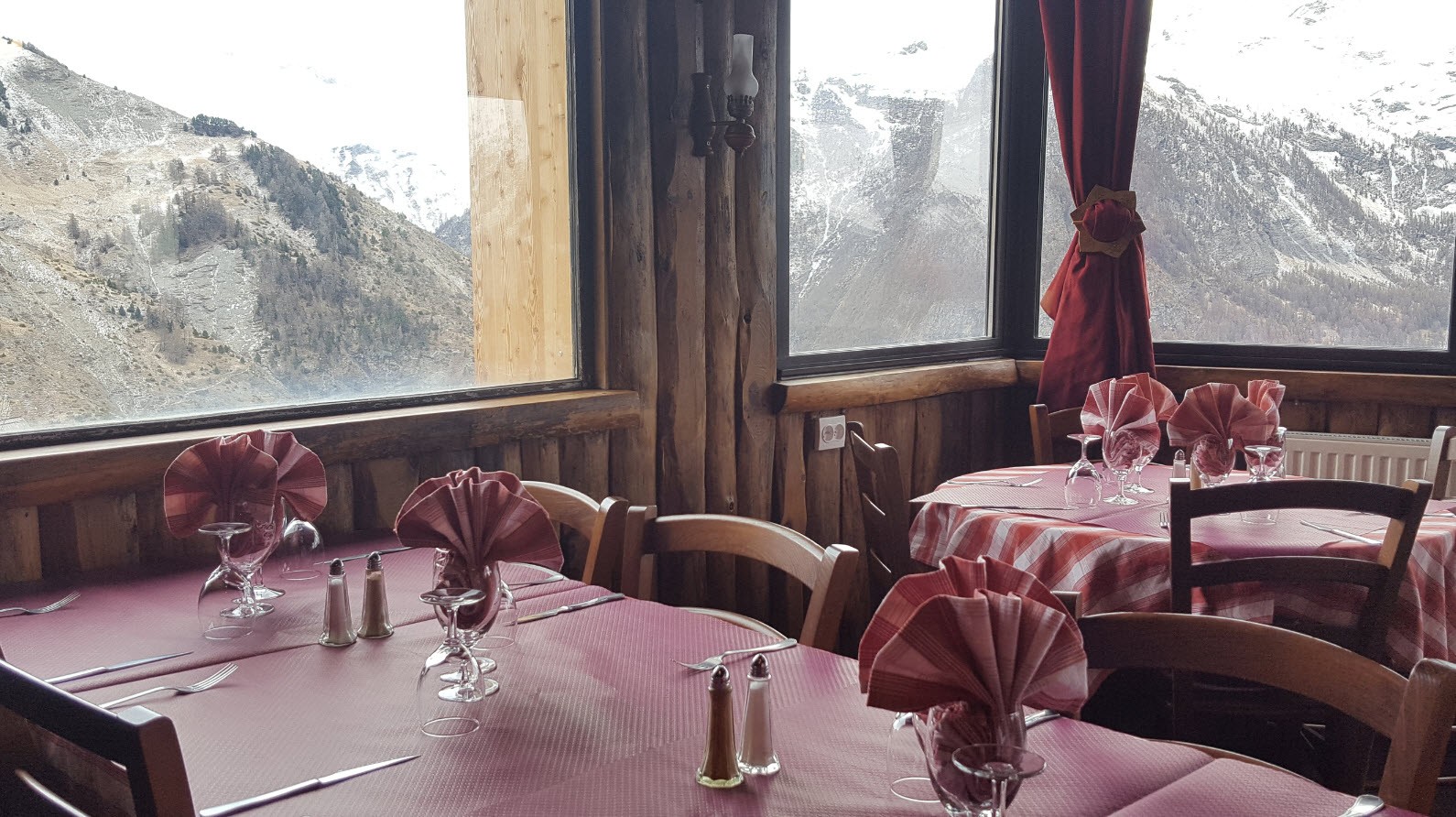 Restaurant avec vue Restaurant avec vue