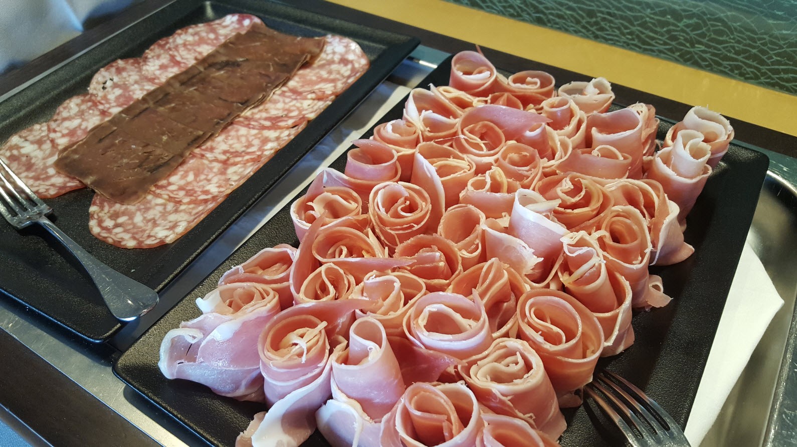 Fromages et charcuterie Fromages et charcuterie