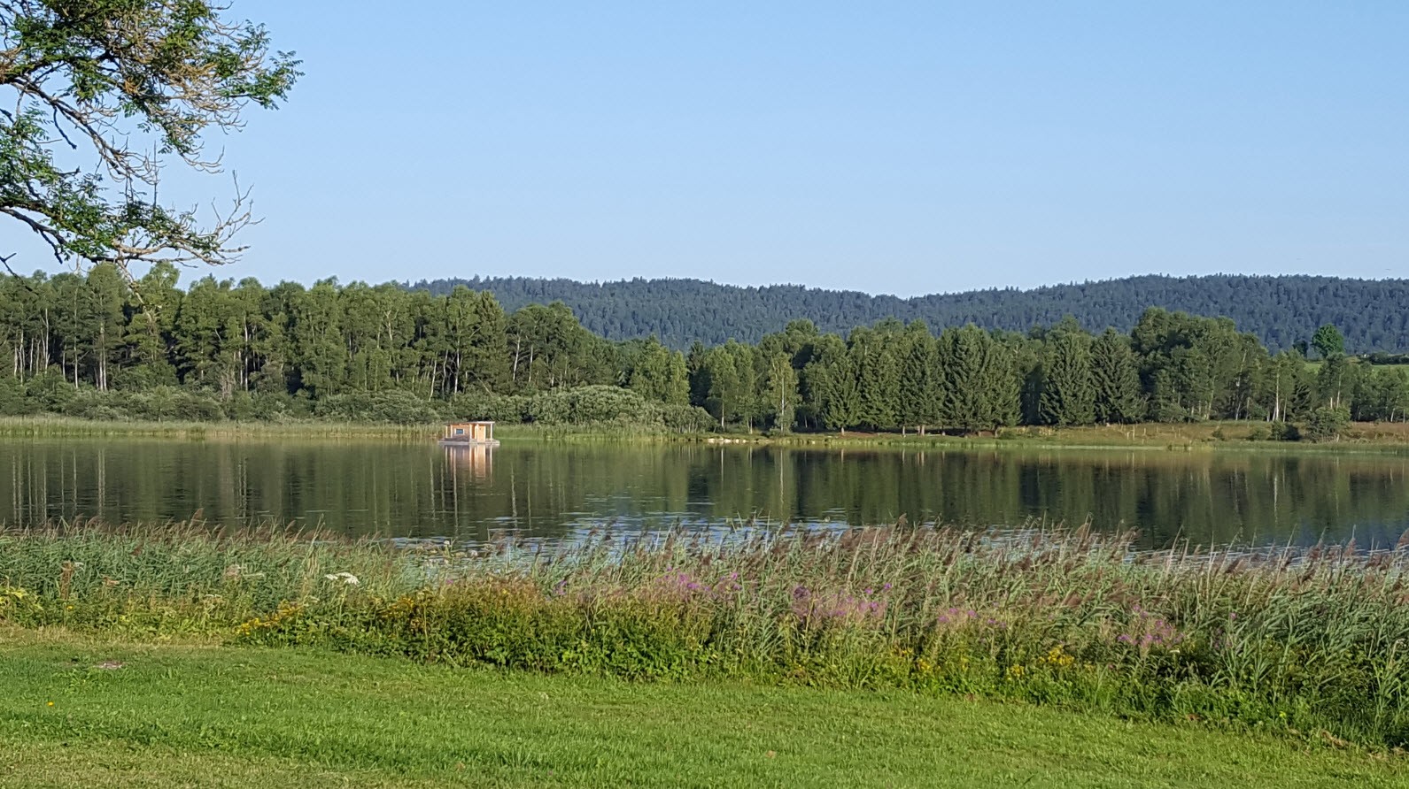 Cabane sur l'eau Cabane sur l'eau