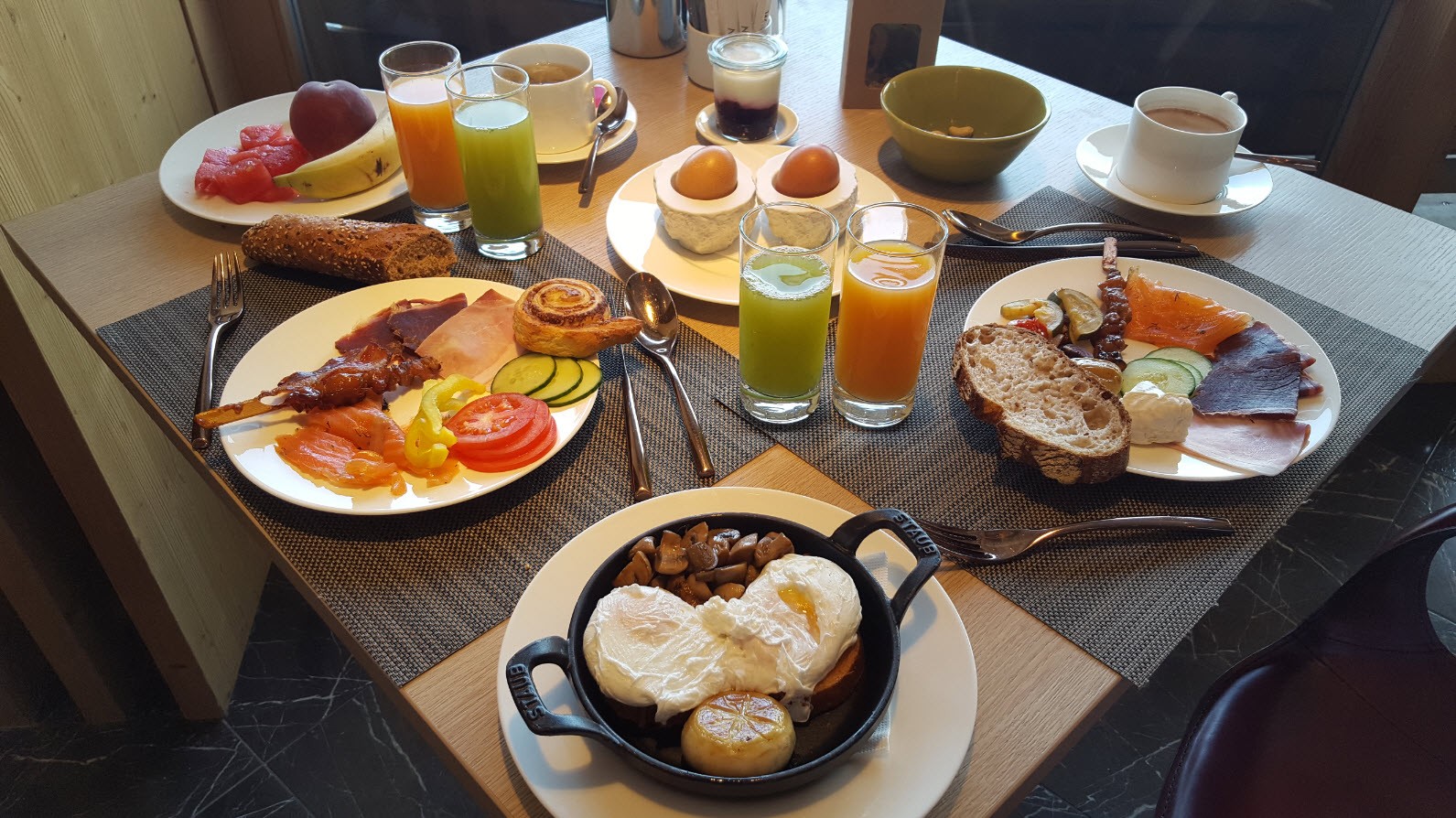 Full breakfast Full breakfast