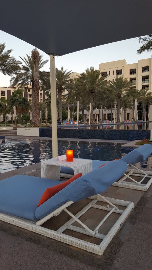 Piscine adulte et cabana Piscine adulte et cabana