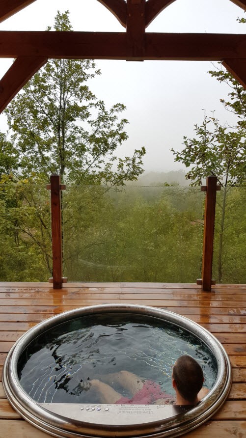 Terrasse avec jacuzzi et vue Terrasse avec jacuzzi et vue