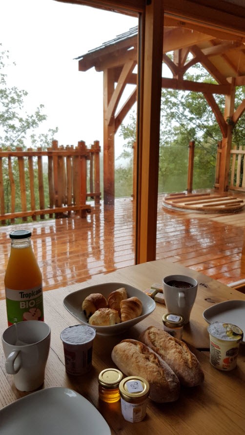 Petit dejeuner avec vue Petit dejeuner avec vue