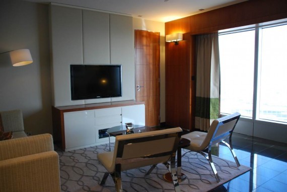 Room3 Longoria (2) Room3 Longoria (2)