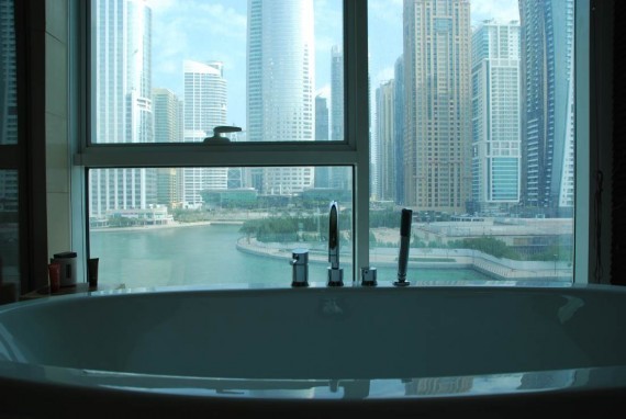 Mövenpick Jumeirah Lakes Towers (16) Mövenpick Jumeirah Lakes Towers (16)