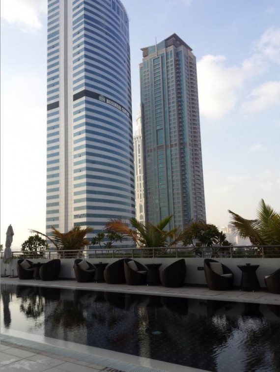 Mövenpick Jumeirah Lakes Towers (22) Mövenpick Jumeirah Lakes Towers (22)