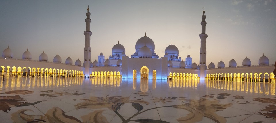 Visiter la Grande Mosquée Sheikh Zayed à Abu Dhabi